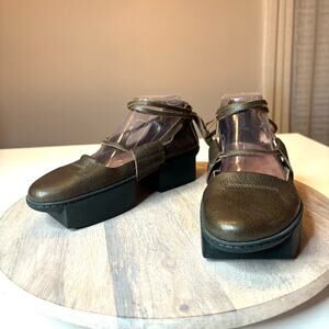 Trippen Olive Leather Ankle Strap Shoes EU 39 Chunky Block Heels Platform US 8